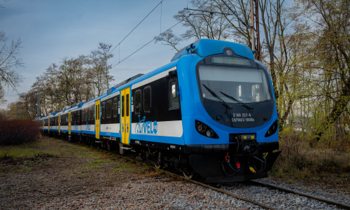 Elektryczny Zespół Trakcyjny EN71 AKŚ